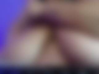 Live cam show with HoneyBunnyBBW - Body Massage on Hubzter Live