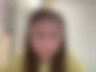 Show di cam dal vivo con Mia - Facial su Camsoda