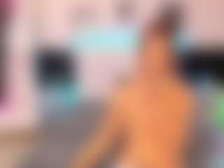 KiraNeww's Live Sex Cam Show