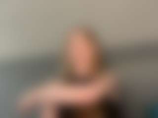 Live cam show with LaraeThurrell - Altgirl on CSO-WL