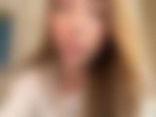 LaraeThurrell's Live Sex Cam Show