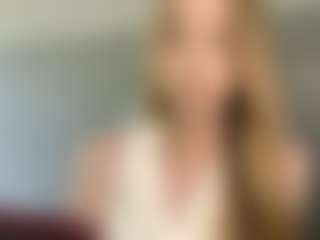 LaraeThurrell's Live Sex Cam Show