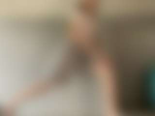 LaraeThurrell's Live Sex Cam Show