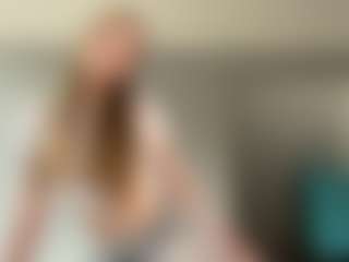 LaraeThurrell's Live Sex Cam Show