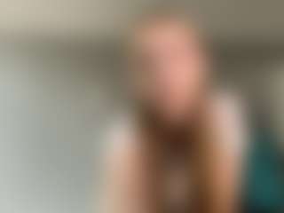 LaraeThurrell's Live Sex Cam Show