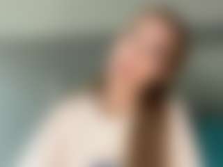 LaraeThurrell's Live Sex Cam Show