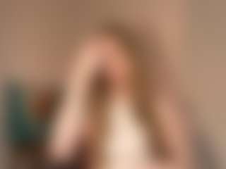 LaraeThurrell's Live Sex Cam Show