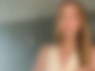 LaraeThurrell's Live Sex Cam Show