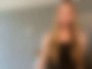LaraeThurrell's Live Sex Cam Show