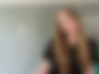 LaraeThurrell's Live Sex Cam Show