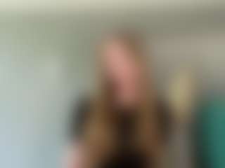 LaraeThurrell's Live Sex Cam Show