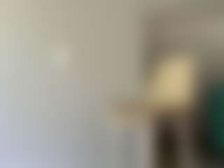 Live cam show with LaraeThurrell - Bikini on Camsoda
