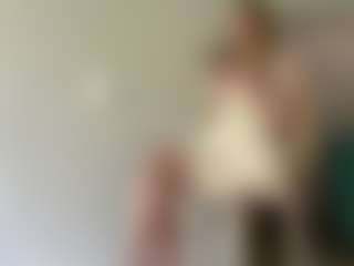 Live cam show with LaraeThurrell - Bondage on slutload