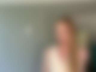 Live cam show with LaraeThurrell - Upskirt on CamClone