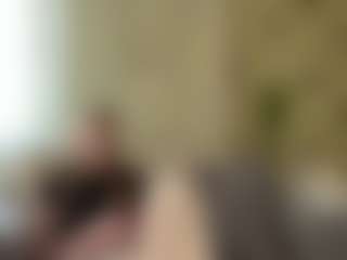 LaraeThurrell's Live Sex Cam Show