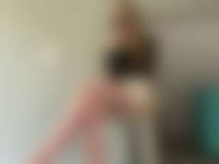 LaraeThurrell's Live Sex Cam Show