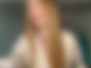 LaraeThurrell's Live Sex Cam Show