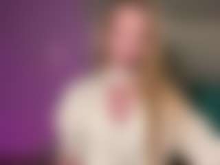 Live cam show with LaraeThurrell - Blue Eyes on Camsoda