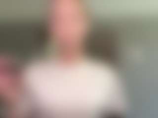 LaraeThurrell's Live Sex Cam Show
