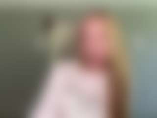 Live cam show with LaraeThurrell - Yoga Young Adult on Dolls Live