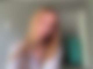 LaraeThurrell's Live Sex Cam Show
