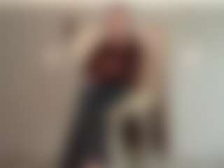 LaraeThurrell's Live Sex Cam Show