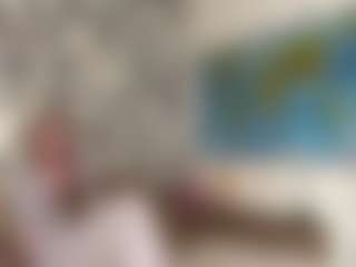 Live cam show with LaraeThurrell - Bondage on Soda Cam