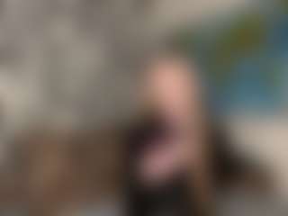 LaraeThurrell's Live Sex Cam Show