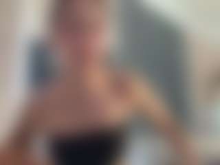 LatoriaLagesse's Live Sex Cam Show
