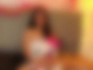 Live cam show with MelissaBahamon - Smoking on Mixed Magazine Live