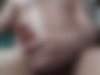 Live cam show with SlowBurnnyc - Blonde Hair on xplaylive.com