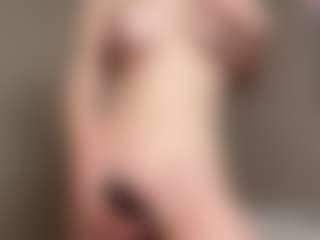 Live cam show with TakishaLawal - Shredded on fapnchat