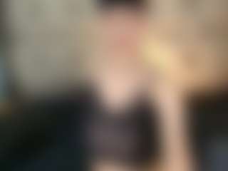 Live cam show with Carolyn foster - Tease on Gym Cam Girls