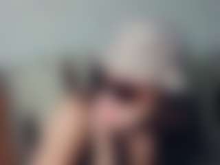 FerminaJunick's Live Sex Cam Show