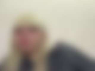 Live cam show with Marry - Strip on Stripli.com