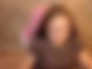 Live cam show with IdaRowe - Brown Hair on CamwithHer