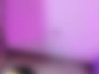 Live cam show with isa-evanns - Mature on CamwithHer