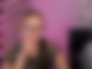 Live cam show with lia-dream - Young Adult on Mixed Magazine Live