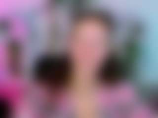 Live cam show with lia-dream - Oil on TeamSkeetLive