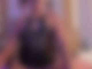 Valery-Cooper8's Live Sex Cam Show