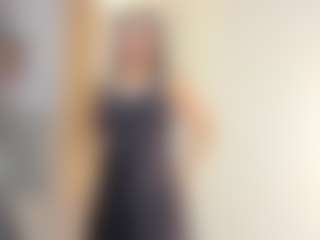 Live cam show with Valery-Cooper8 - Flat Chested on Camsoda