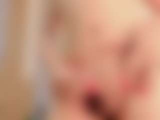 Live cam show with Valery-Cooper8 - Flat Chested on Camsoda
