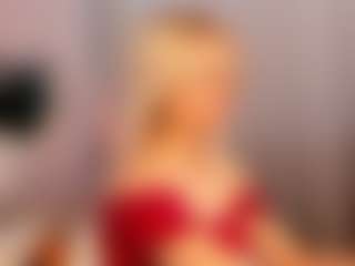 Live cam show with Bunny-Elsy - Lean on chickslive.net