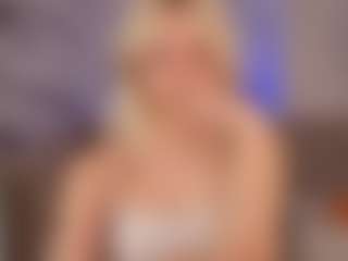 Live cam show with Bunny-Elsy - College on Camming Site