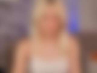 Live cam show with Bunny-Elsy - Smoking on sexylive.show