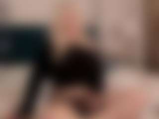 Live cam show with Bunny-Elsy - Yoga on AdultVida.com