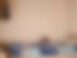 Live cam show with CherrieQuinalty - HD on Camsoda