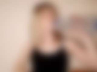 CherrieQuinalty's Live Sex Cam Show
