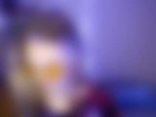 Live cam show with CherrieQuinalty - Thin on Hubzter Live