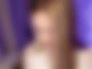 Live cam show with CherrieQuinalty - Thin on Dare Cams